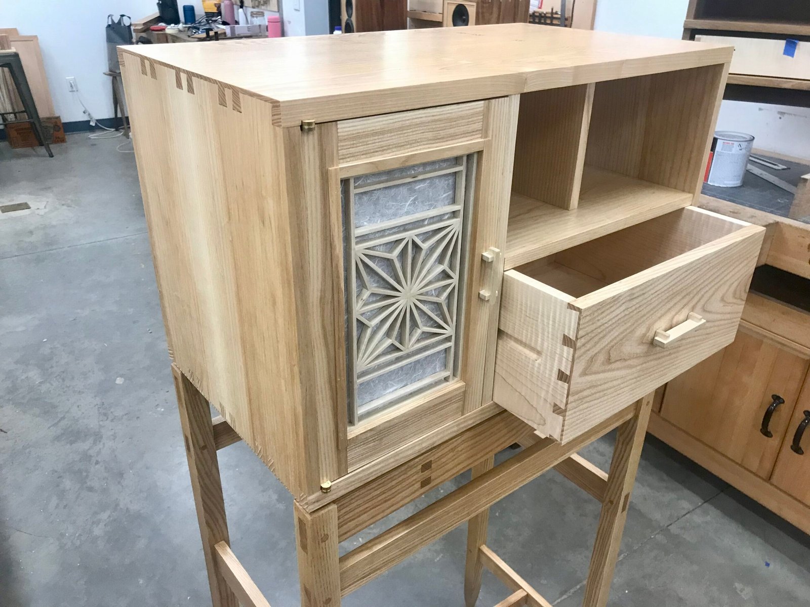 cabinet3